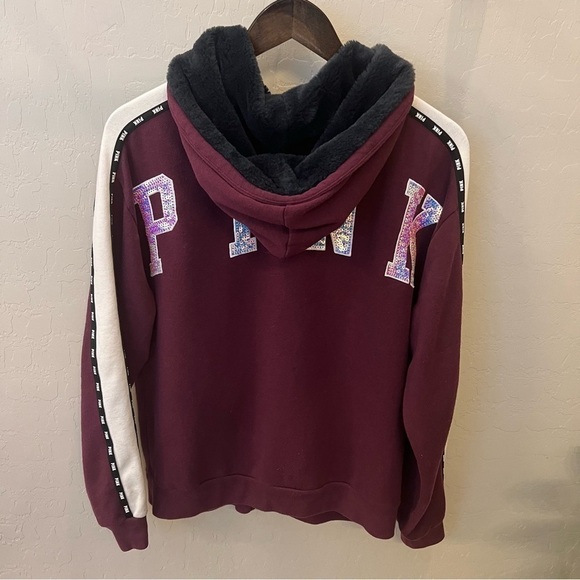 Sequinned Pink Victoria’s Secret full zip jacket, faux fur lined hood, graphic M - Picture 10 of 16